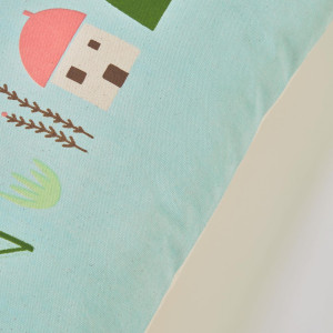 108278 Чехол для подушки синего цвета с разноцветными домиками 30 x 50 см La Forma Llaru