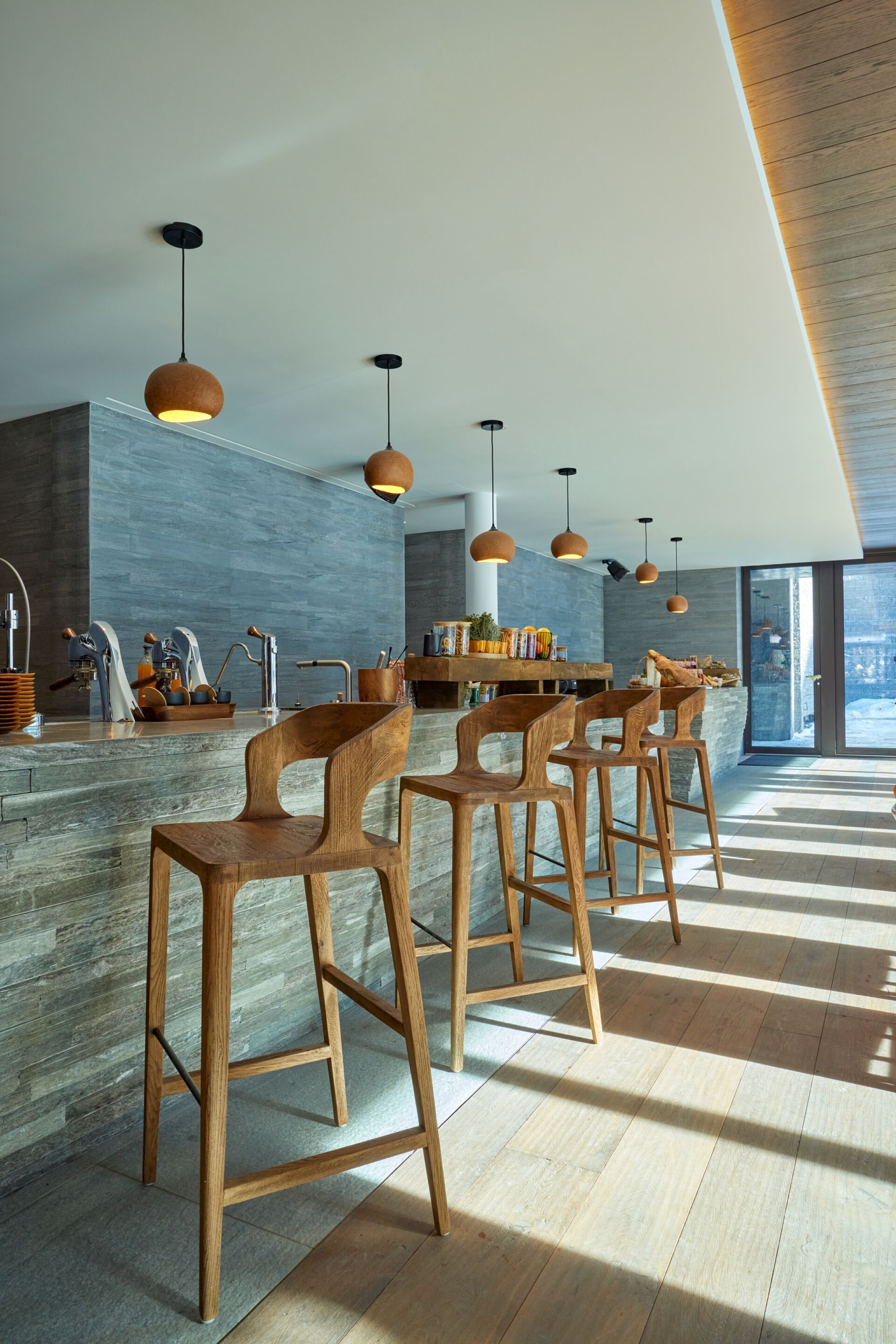 Высокий стул грецкого ореха с подставкой для ног REDA AMALOU DESIGN ARCH-00031094 - Вид №3