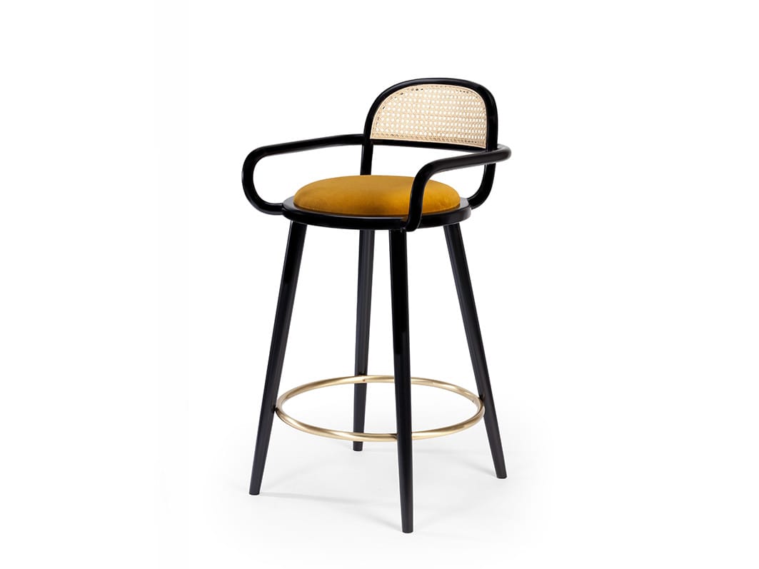 Высокий деревянный стул с мягким сиденьем Mambo Unlimited Ideas ARCH-00038897