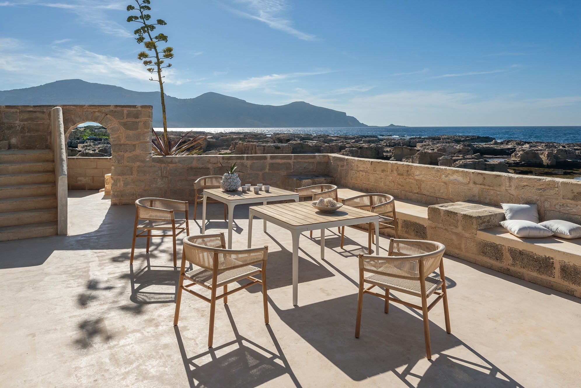 Штабелируемый садовый стул из тика и веревки Ethimo ARCH-00103677 - Вид №7