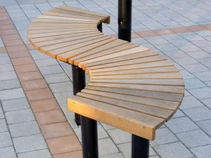 Nola Industrier Изогнутая модульная скамья из дуба