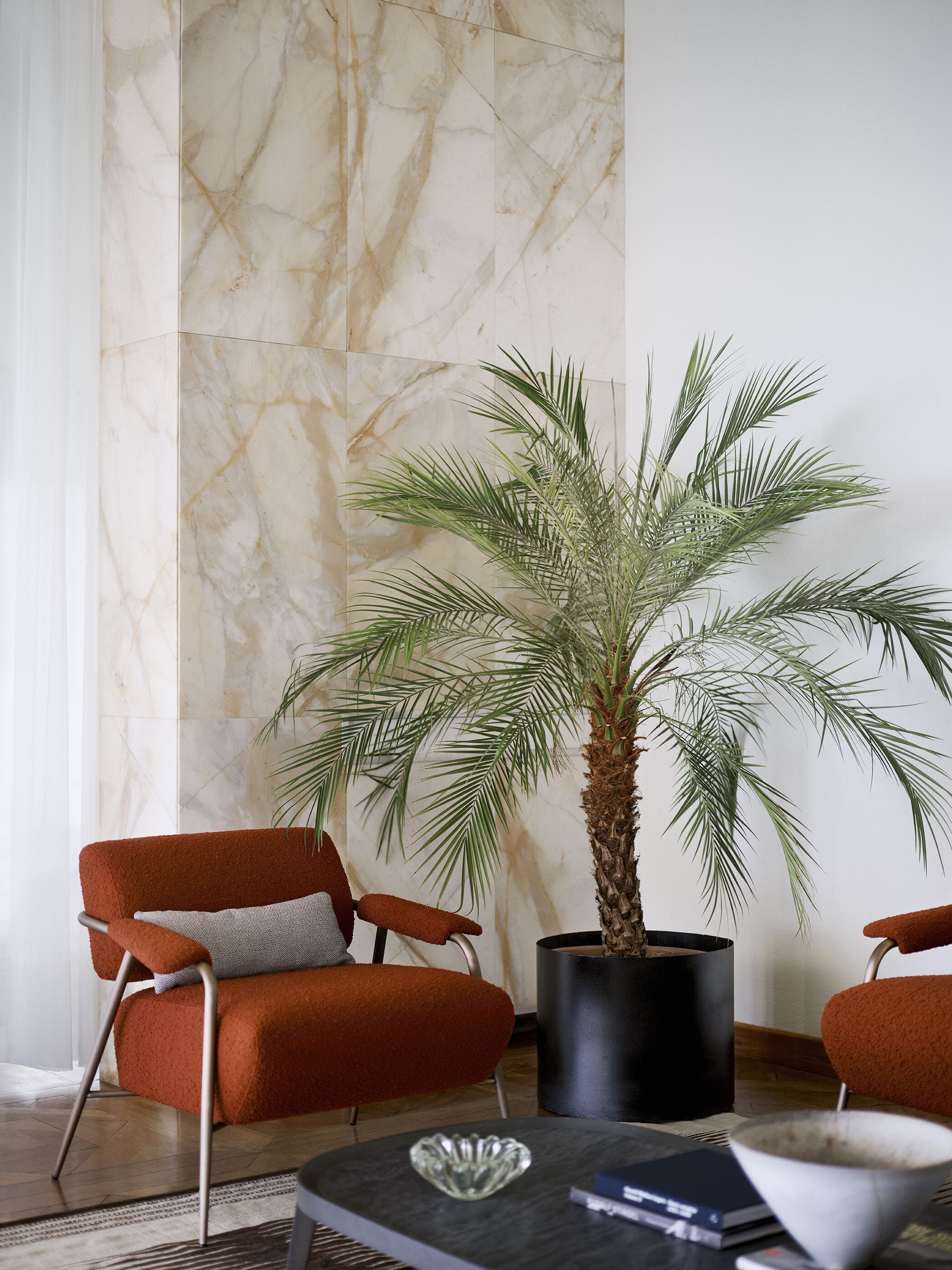 Тканевое кресло с подлокотниками Potocco ARCH-00126905 - Вид №2