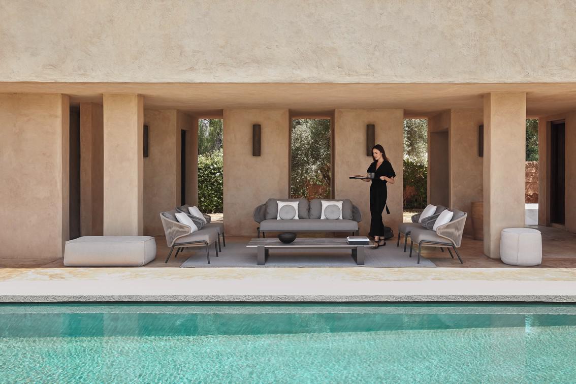 MNST24 2,5 мест. диван фиксированный лава бронза Manutti Radius - Вид №11