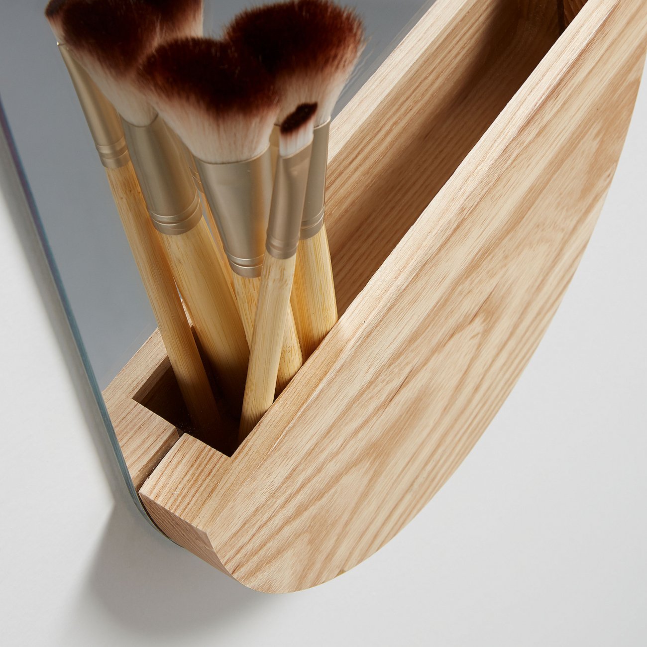 Зеркало с полкой настенное овальное Lummi от La Forma LA FORMA LUMMI 298902 Натуральный  - Вид №1