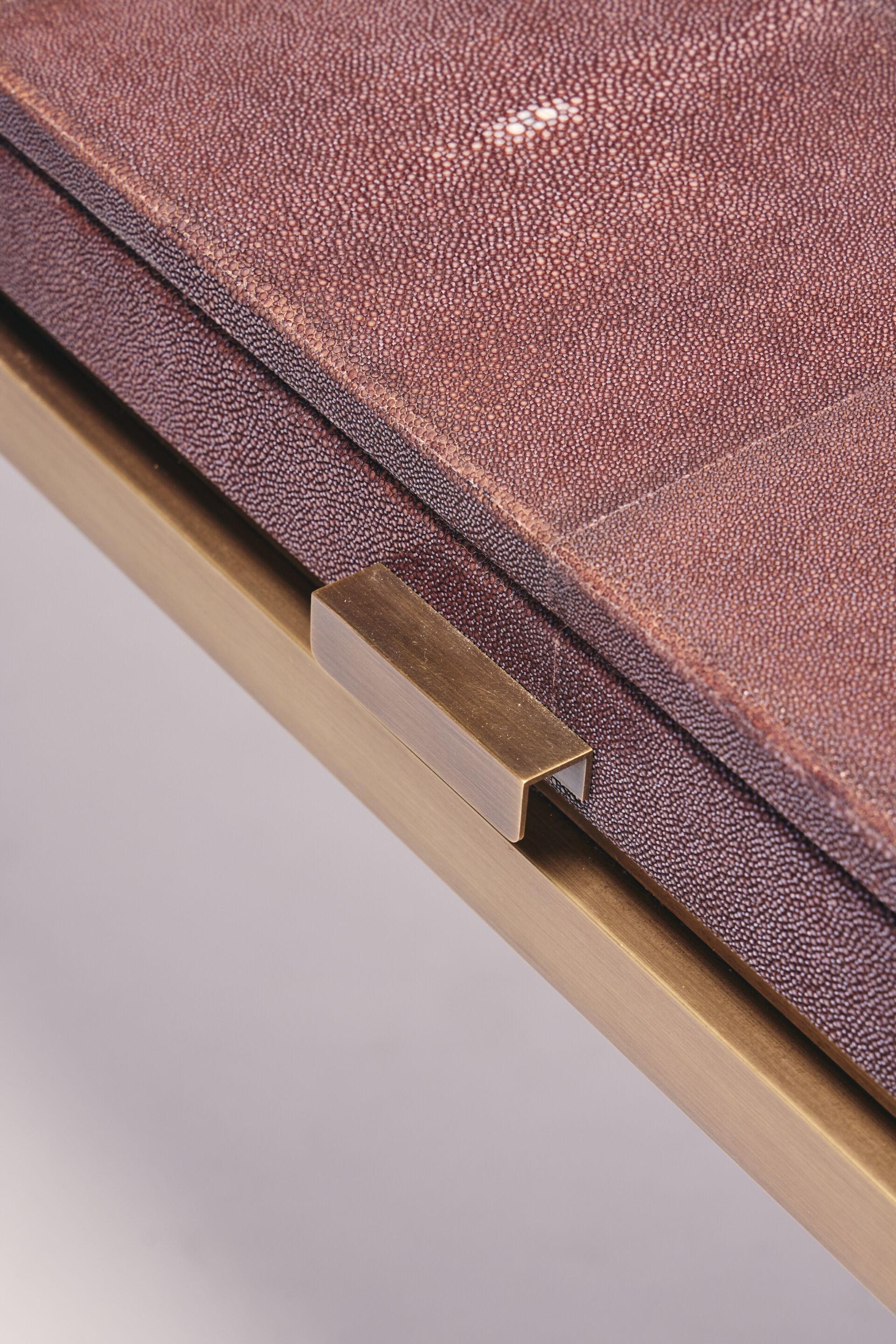 Кожаный письменный стол с ящиками REDA AMALOU DESIGN Limited Edition ARCH-00134795