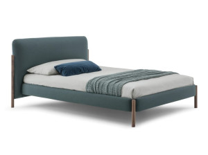 Односпальная кровать с мягким изголовьем