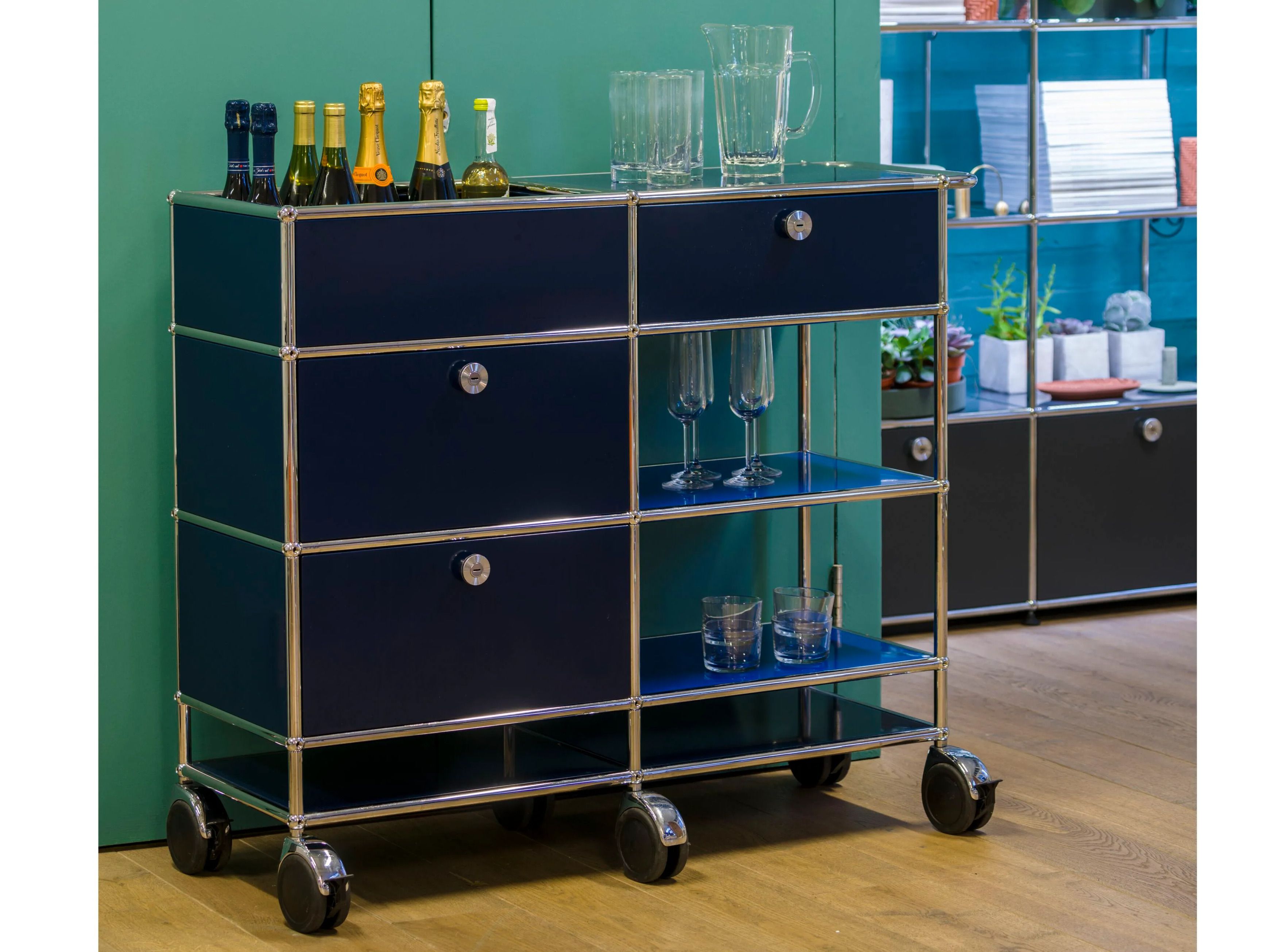 Металлическая тележка для еды с ящиками USM USM Haller System ARCH-00085088 - Вид №1