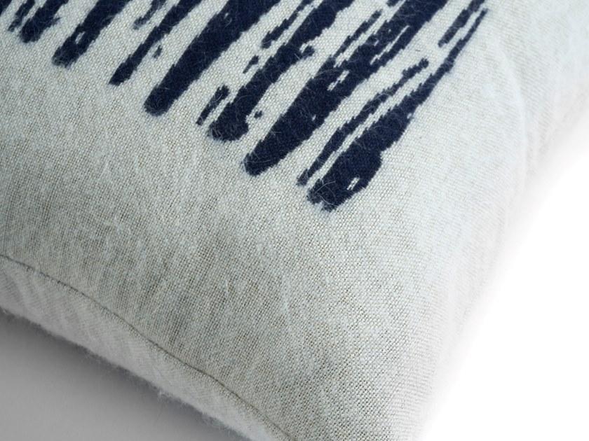 Ethnicraft Квадратная тканевая подушка для дивана Mystic ink 21058 - Вид №1