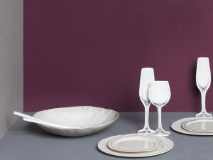 Фарфоровая тарелка