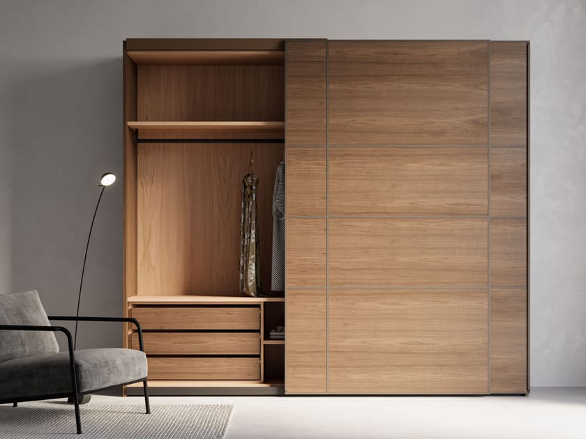 Шкаф из грецкого ореха с раздвижными дверями Arte Brotto ARCH-00011877