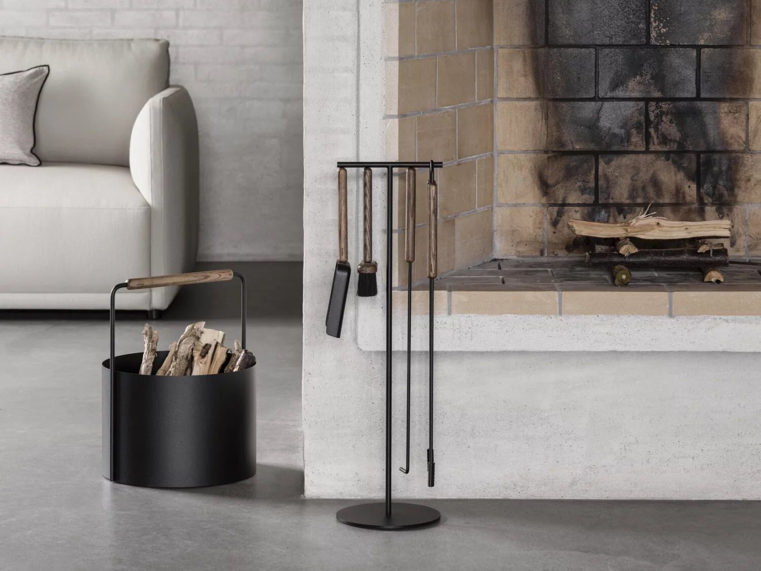 Стальной держатель журнала с порошковым покрытием blomus Аши ARCH-00145018 - Вид №8