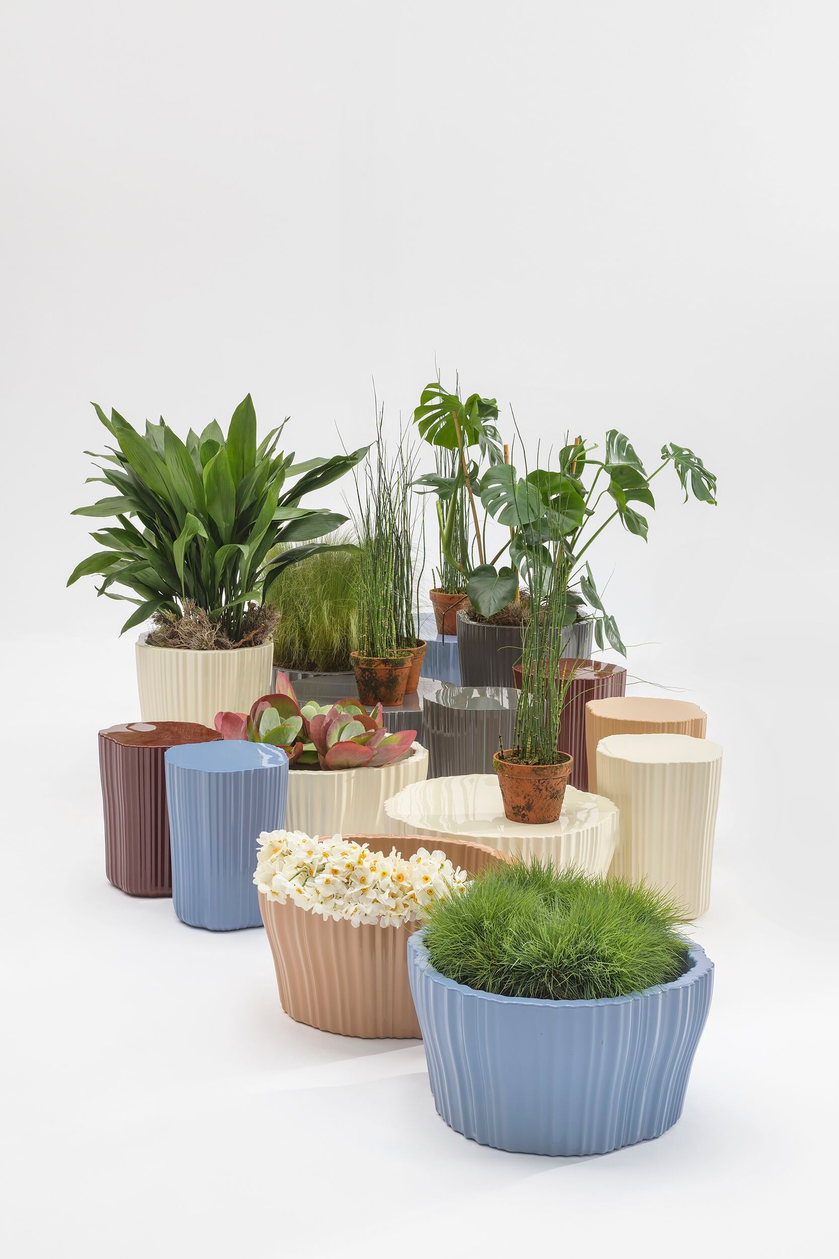 Высокий круглый журнальный столик из переработанного материала Kartell CORTEZA ARCH-00077922 - Вид №2