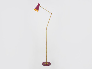 Регулируемая латунная напольная лампа