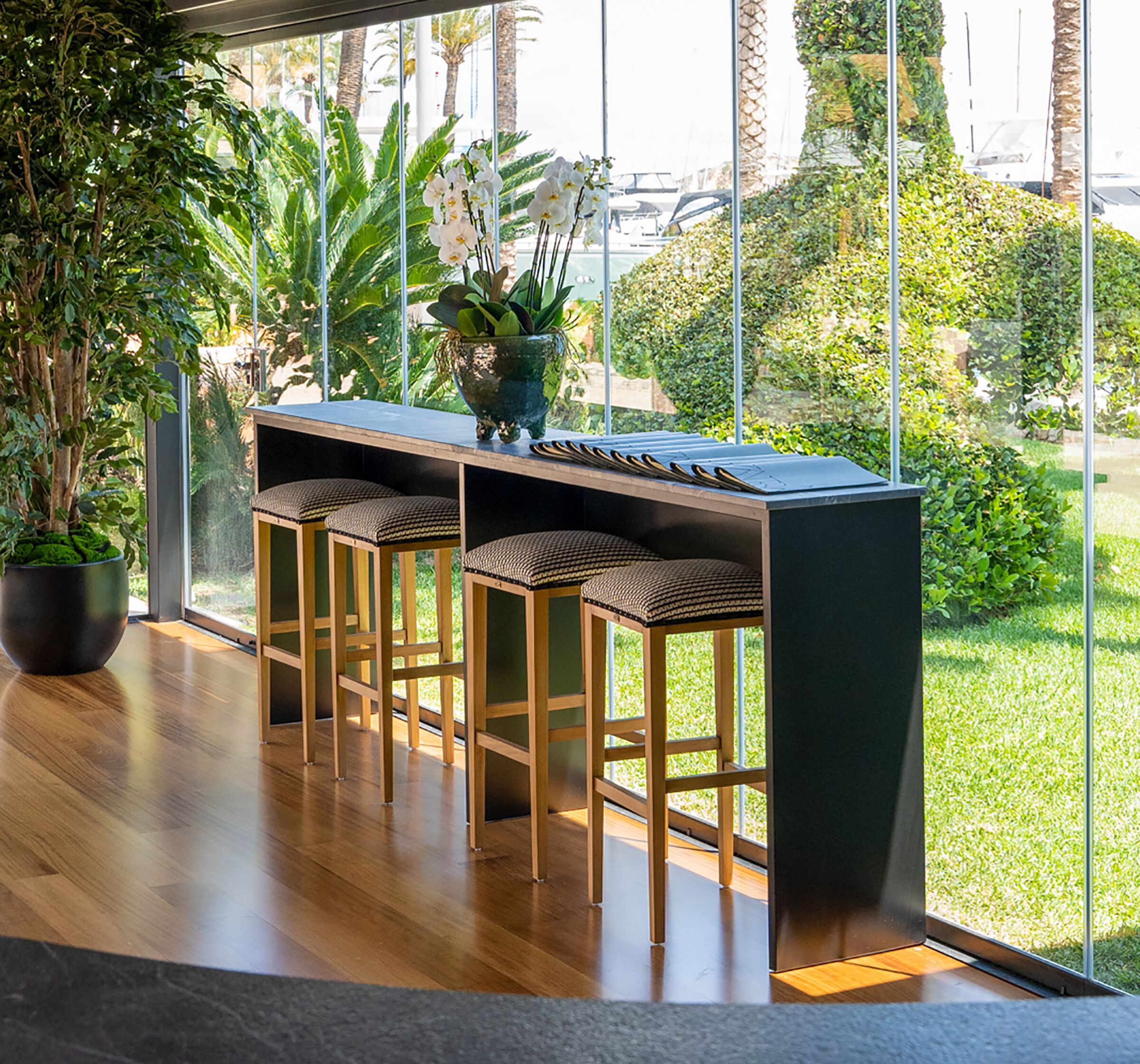 Табурет из велюра CREARTE COLLECTIONS Луксор ARCH-00100569 - Вид №9