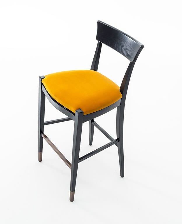 Высокий мягкий стул с подставкой для ног OAK Милан ARCH-00138505 - Вид №2