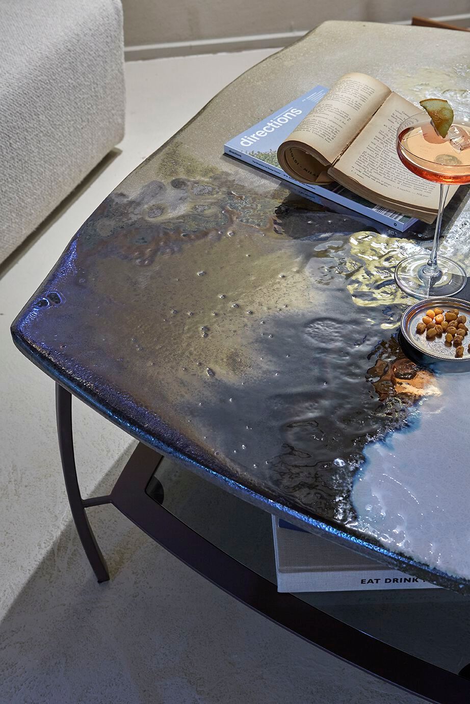 Журнальный столик из фаянса и нержавеющей стали DOMIZIANI современный ARCH-00123833 - Вид №2