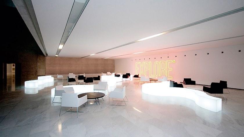 SLIDE Светящаяся садовая скамейка из полиэтилена sun-id-1464849 - Вид №6