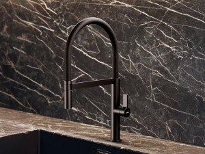 Однорычажный смеситель для кухни с ручным душем