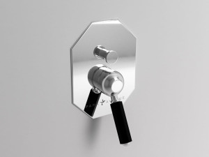 Однорычажный смеситель для душа с 2 отверстиями и переключателем