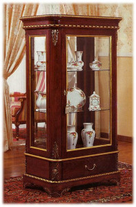 Витрина 111 FRATELLI RADICE 60020030010