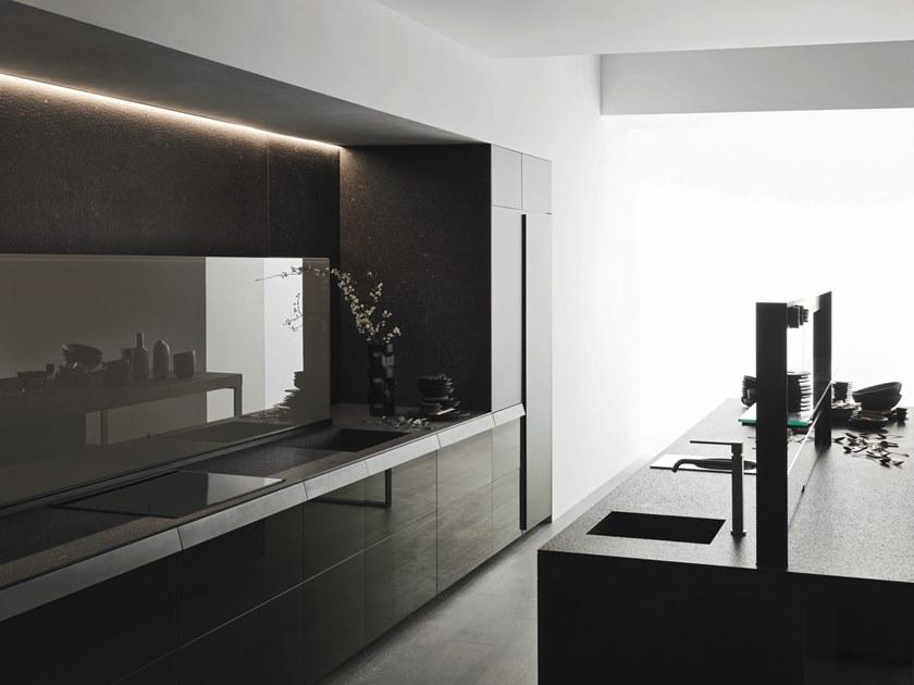 VALCUCINE Стеклянная кухня в современном стиле с островом без ручек Genius loci sun-id-1499790 - Вид №3