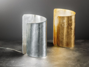 Стеклянная настольная лампа