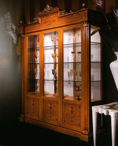 Витрина  EZIO BELLOTTI 1063