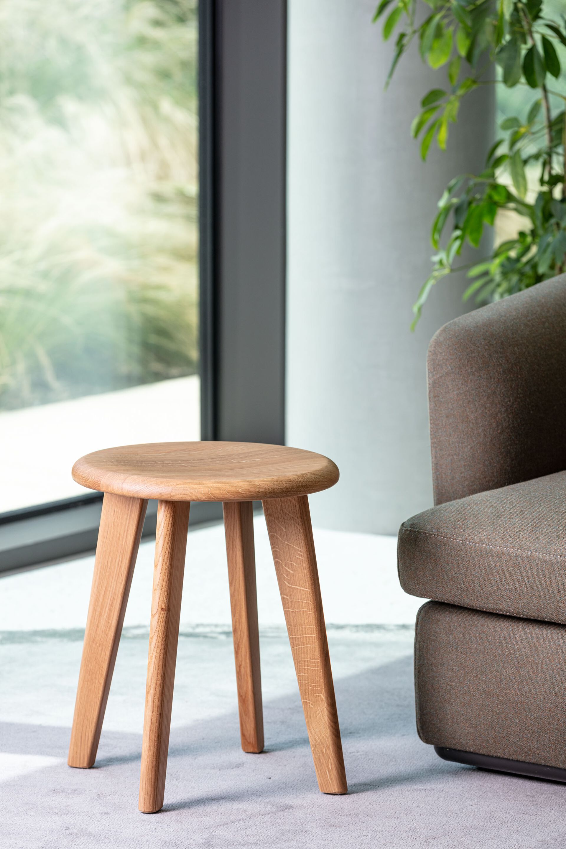 Твердый деревянный низкий стул SIPA Jolly ARCH-00021785 - Вид №3