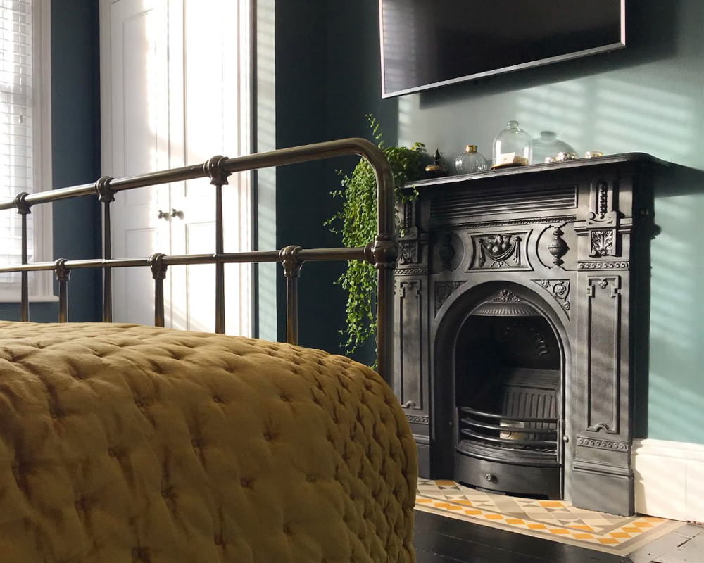 RX135 Большой комбинированный камин из чугуна в викторианском стиле Сarronheating  - Вид №1