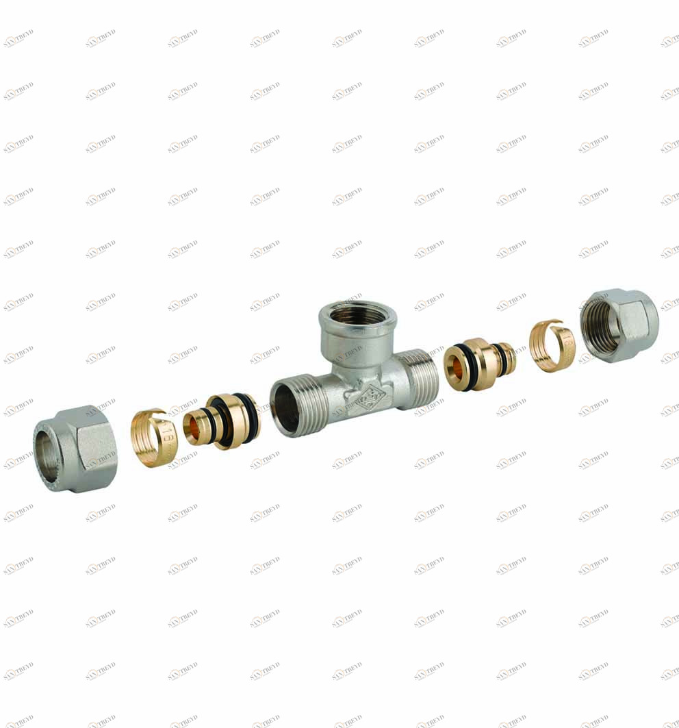 Carlo Poletti R46610Q Коленчатый фитинг 90° с кронштейном и внутренней резьбой для труб многослойных 