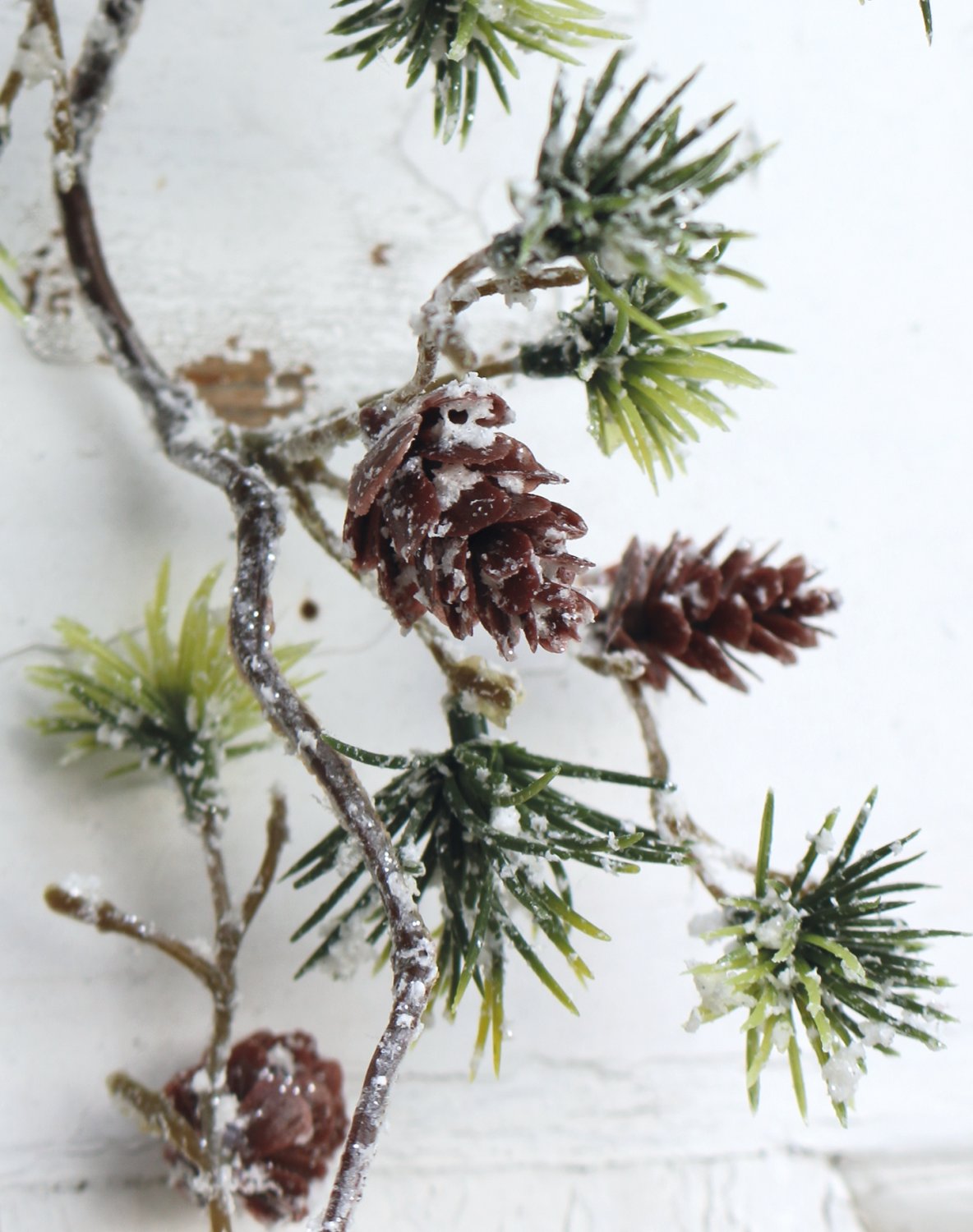 1087 807 a3 Пластиковая гирлянда из лиственницы со снегом, 96 см, зелено-белая H-andreas 