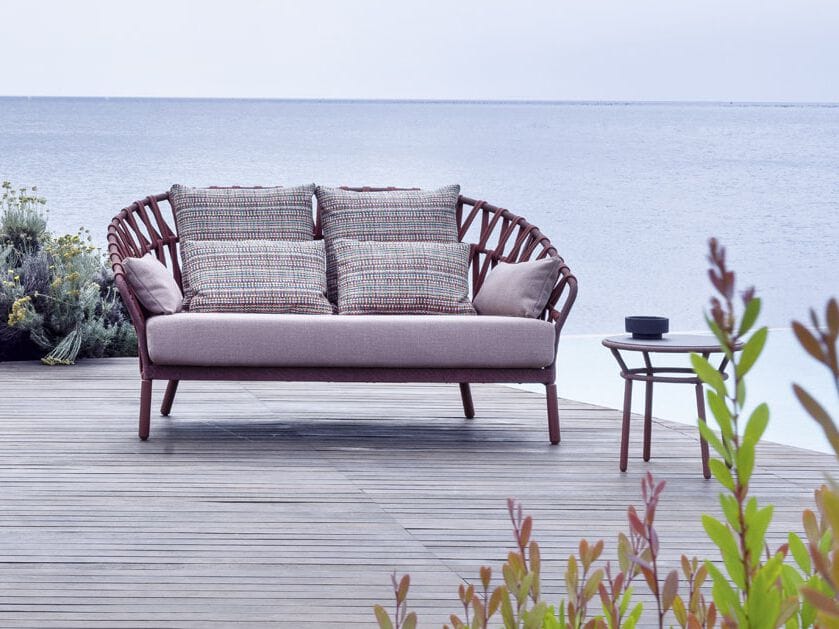 2-местный акриловый тканевый садовый диван Varaschin Эмма Кросс ARCH-00077430