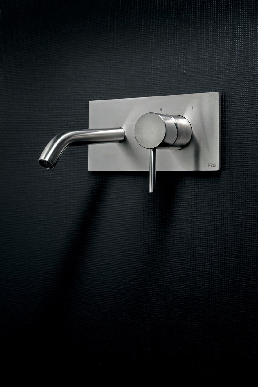 Fir Italia Смеситель для умывальника из нержавеющей стали настенный с тарелкой Cleosteel 48 4810108 - Вид №1