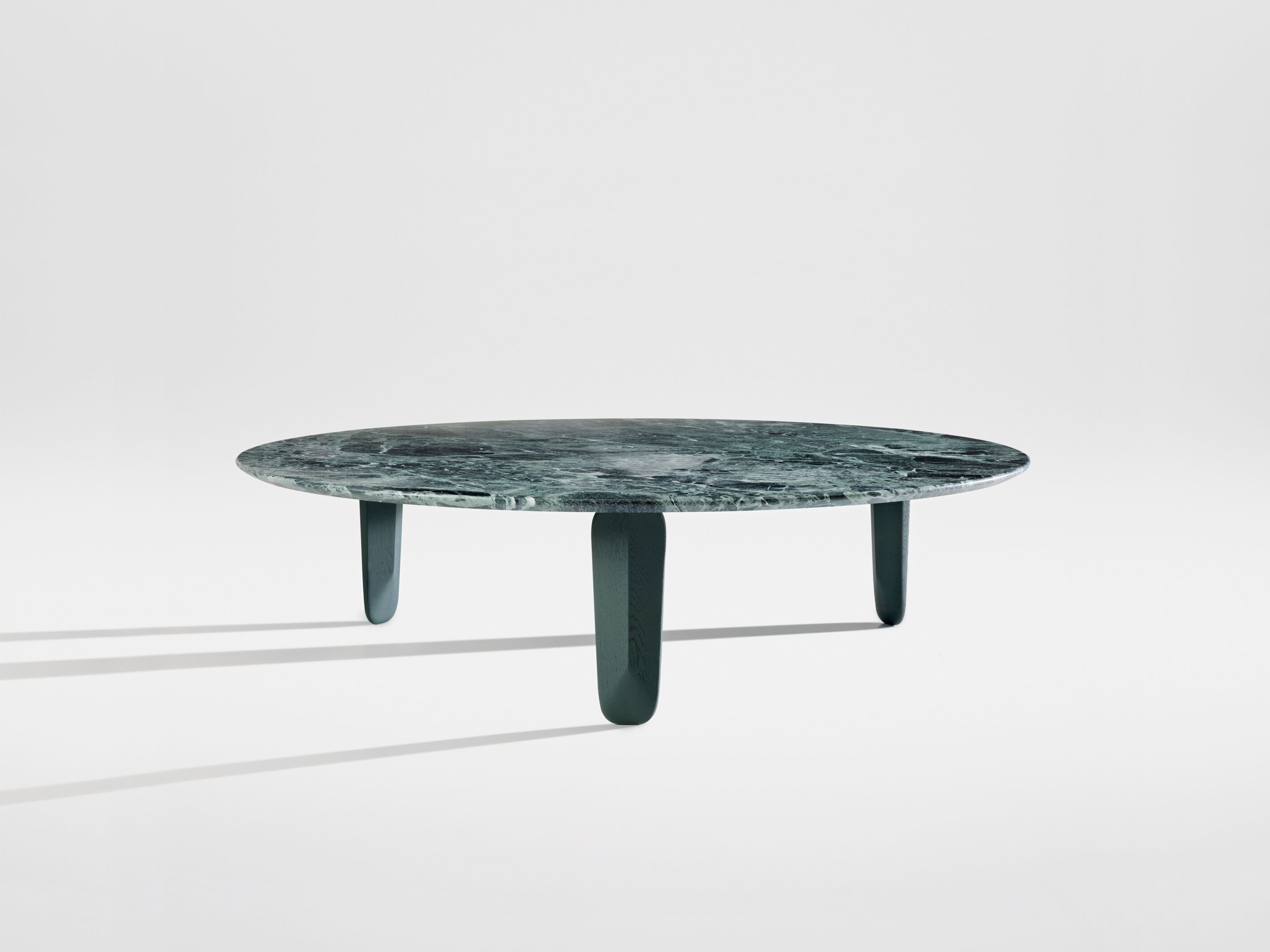 Мраморный круглый низкий журнальный столик ZEITRAUM Kuyu ARCH-00146876