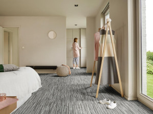 Нескользящий виниловый пол