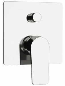 Remer Rubinetterie Встраиваемый однорычажный смеситель для ванны и душа с переключателем Dream D 09