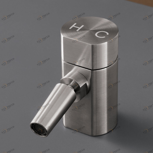 бортик смесителя с регулируемым носиком H. 105 мм  NEU50 CEADESIGN 