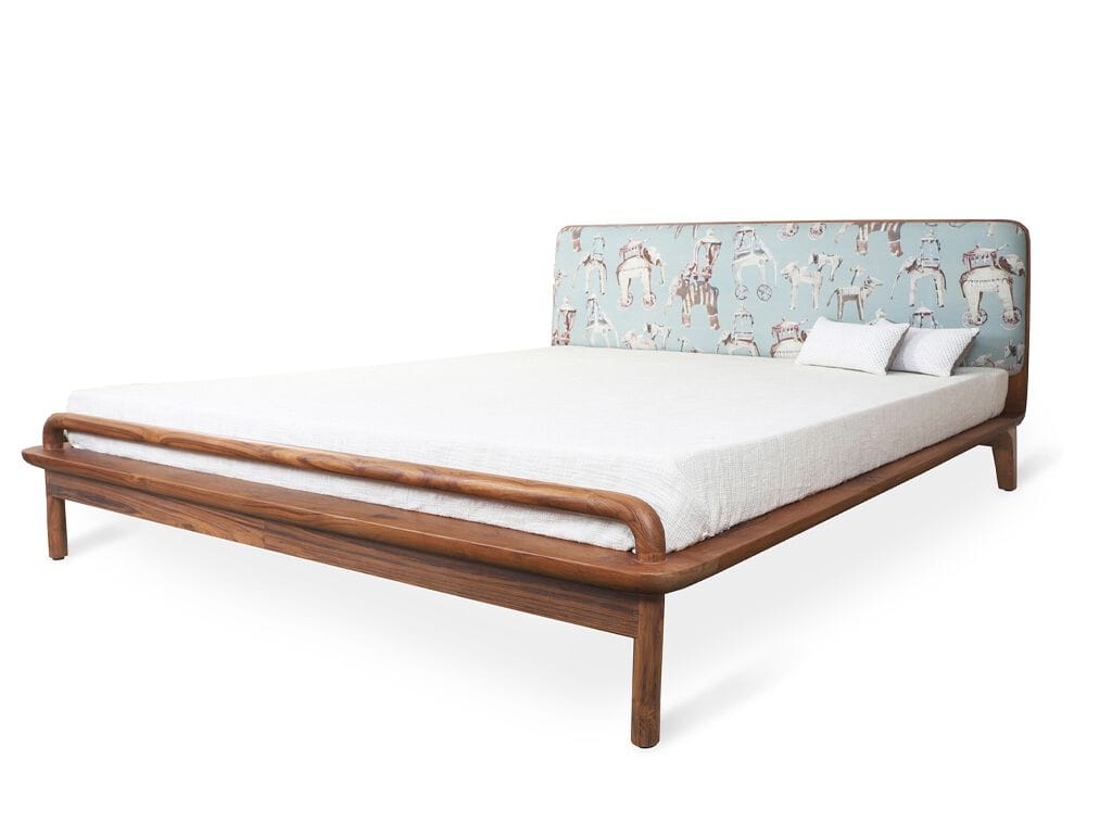 Кровать размера "king-size" из массива дерева с мягким изголовьем Alankaram KOLO ARCH-00058330 - Вид №2