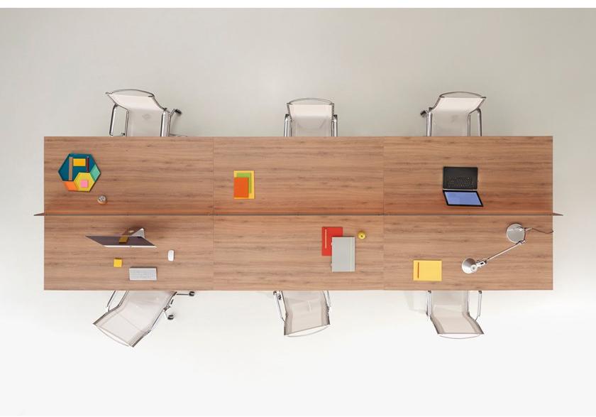 Manerba Несколько рабочих станций с разделительными панелями T-leg sun-id-1494745 - Вид №1