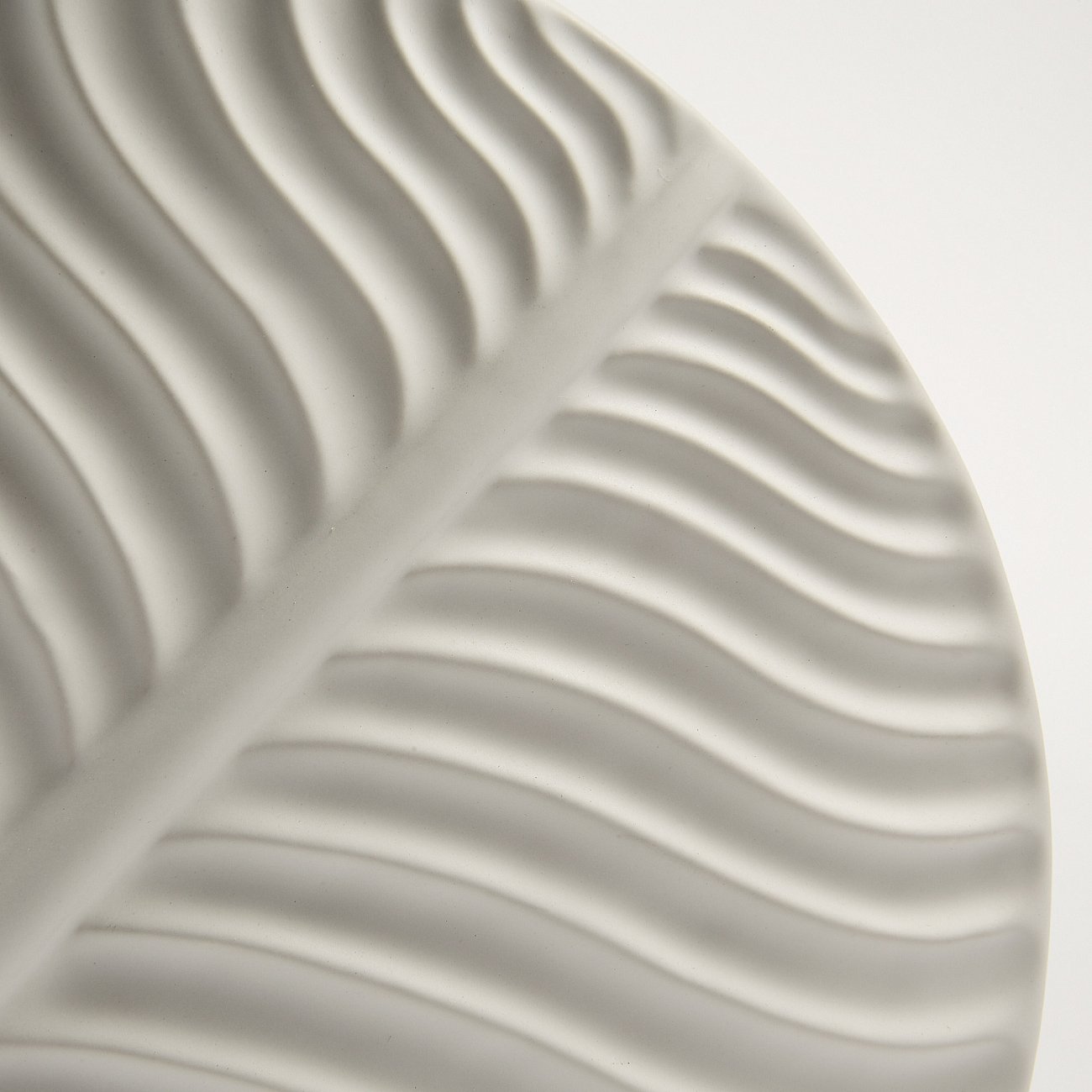 Ваза керамическая белая малая 25 см Lizzy от La Forma LA FORMA - 343161 Белый  - Вид №1