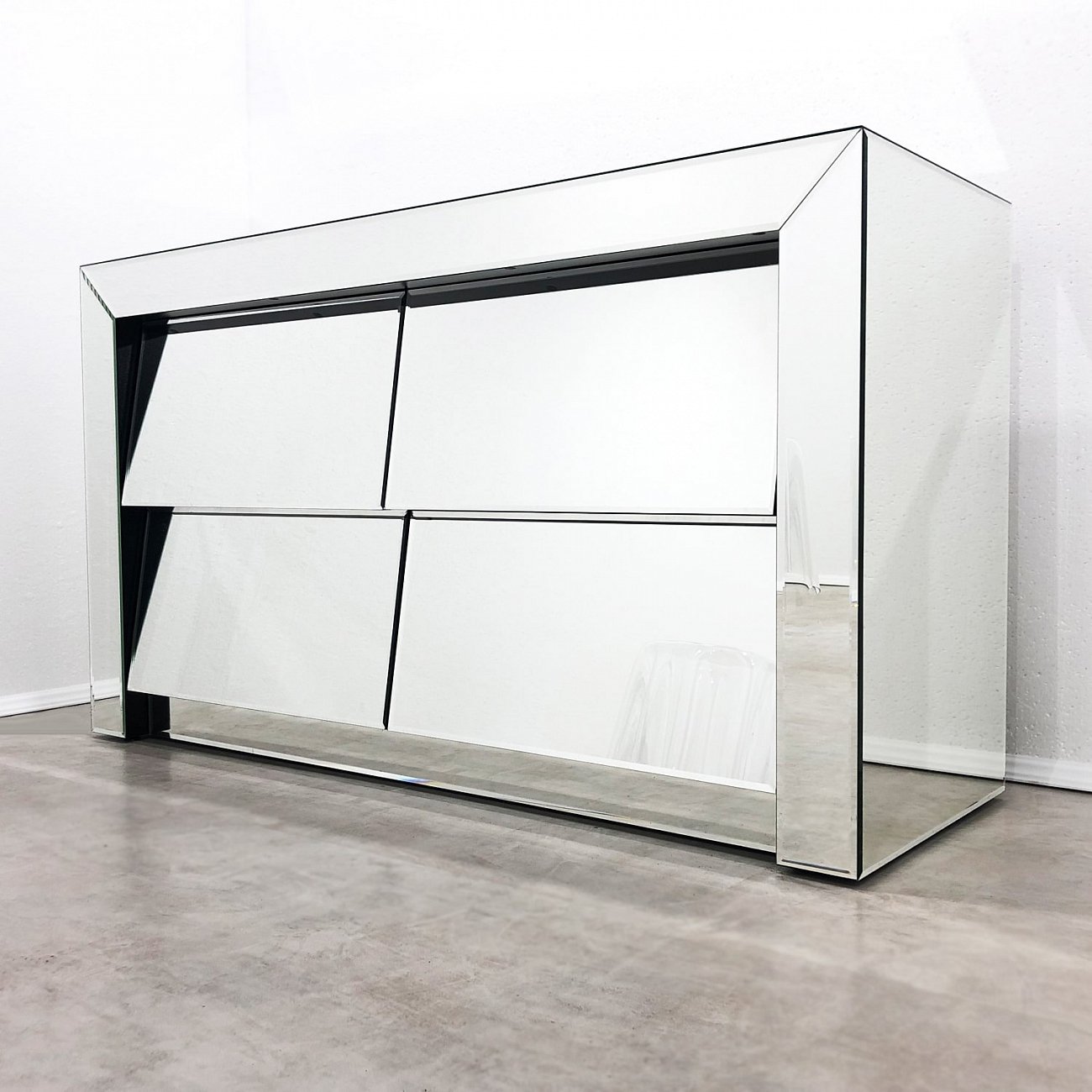 Комод зеркальный "Лэвэл" GRAUM ДИЗАЙНЕРСКИЕ 304018 Зеркальный  - Вид №10