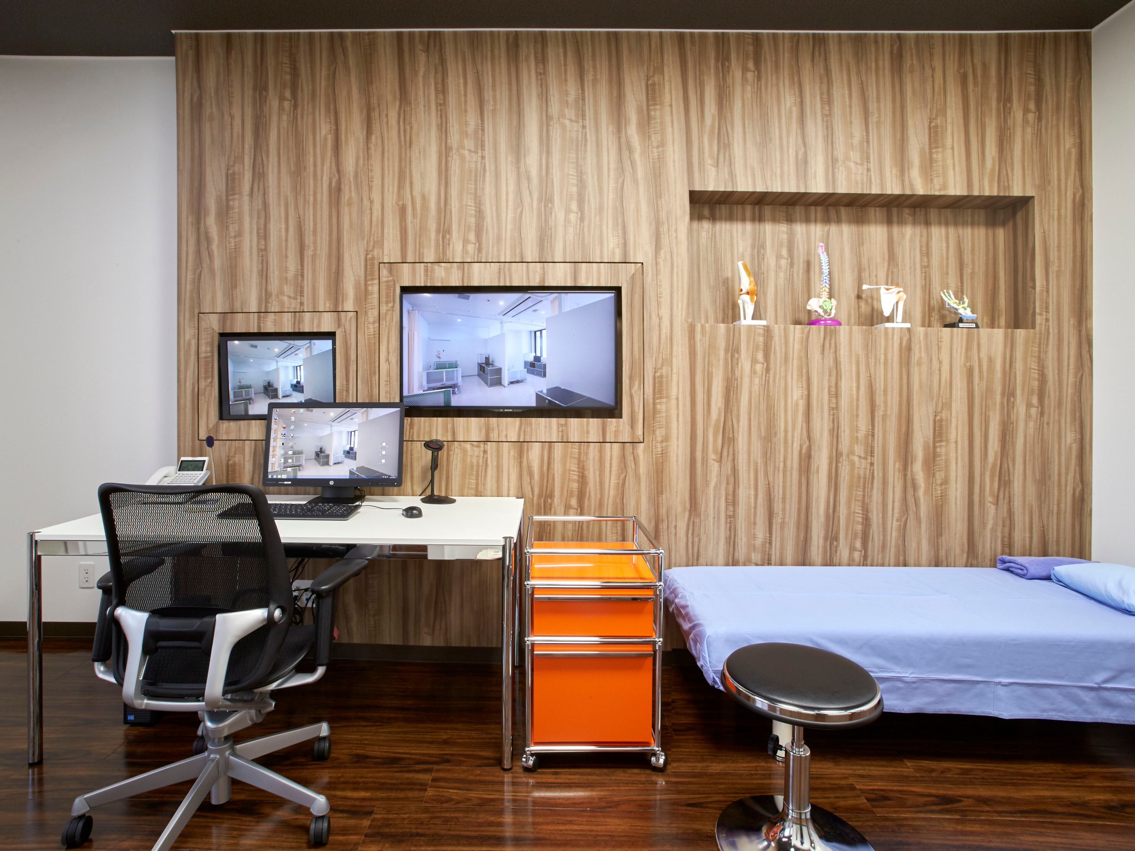 Офисный комод с колесами USM USM Haller System ARCH-00146676 - Вид №1