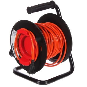 ЗАЩИТА ПРО - Садовый удлинитель на катушке с 20-метровым кабелем 81951331