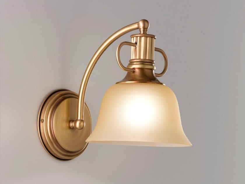 Латунный настенный светильник Cremasco Illuminazione Венецианская традиция ARCH-00110461