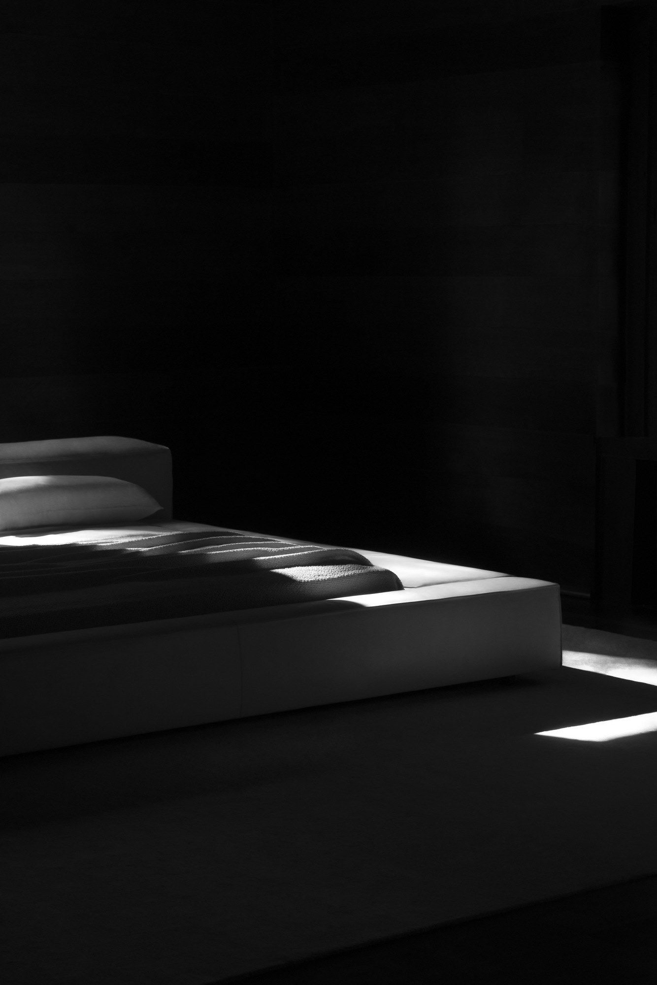 Съемная двуспальная кровать из ткани Living Divani Extrasoft ARCH-00102868 - Вид №6