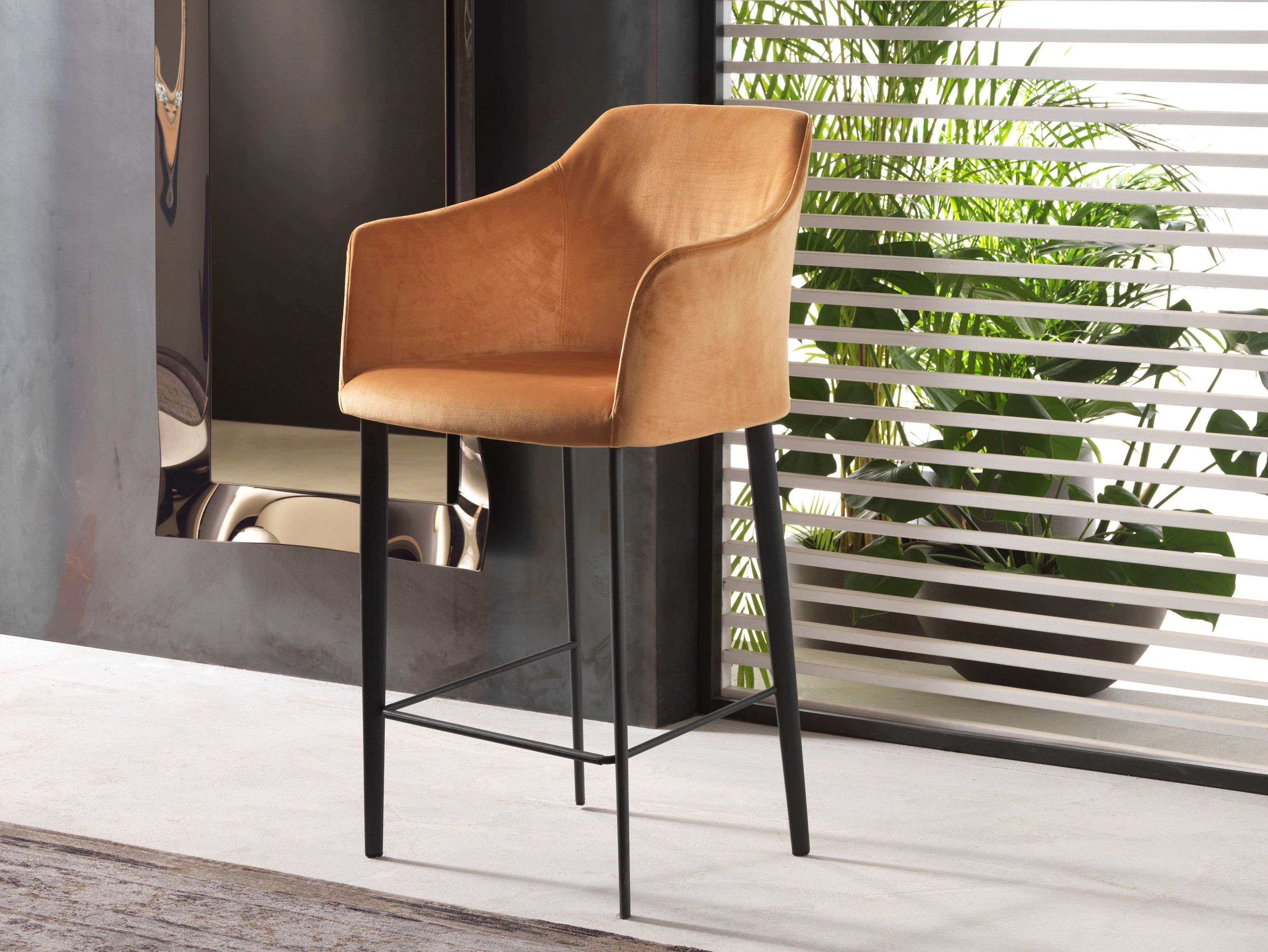 Высокий стул с тканевой подкладкой RIFLESSI ARCH-00043252