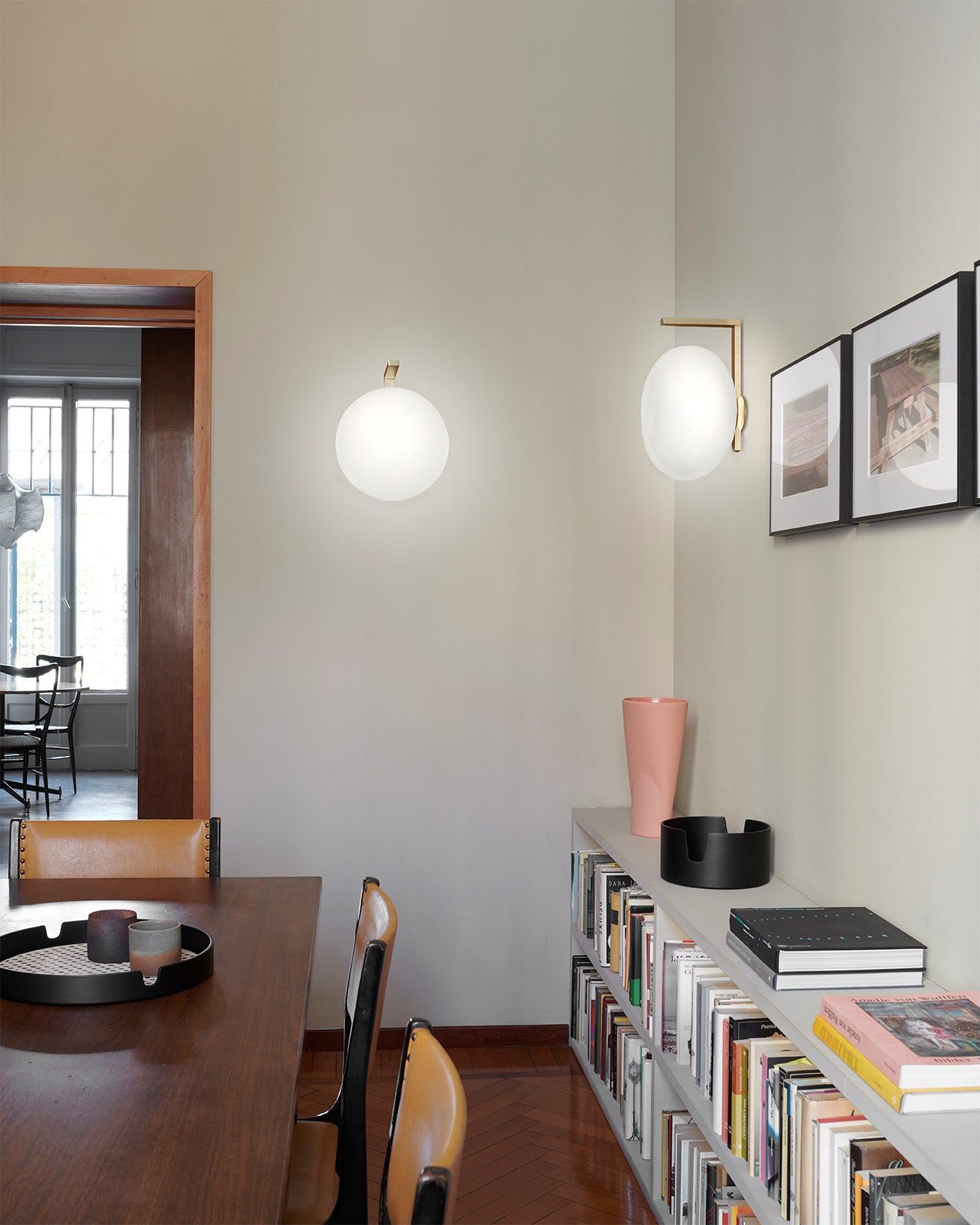 Настенный светильник из дутого стекла Oluce ARCH-00007331 - Вид №1