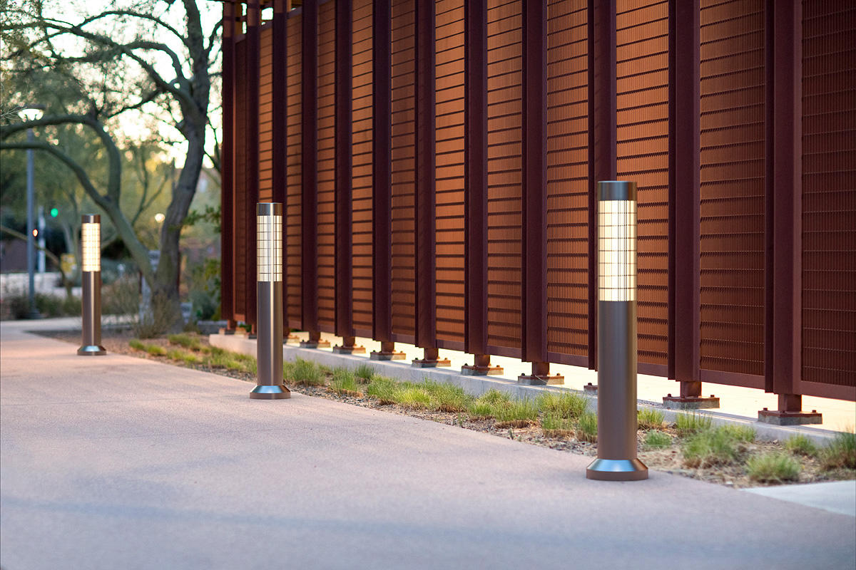 FSRT245 Столбик световой колонны  Forms-surfaces  - Вид №2