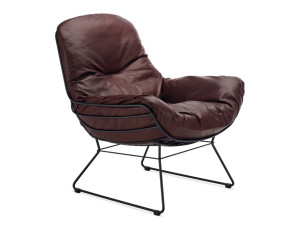 Кожаное кресло с подлокотниками