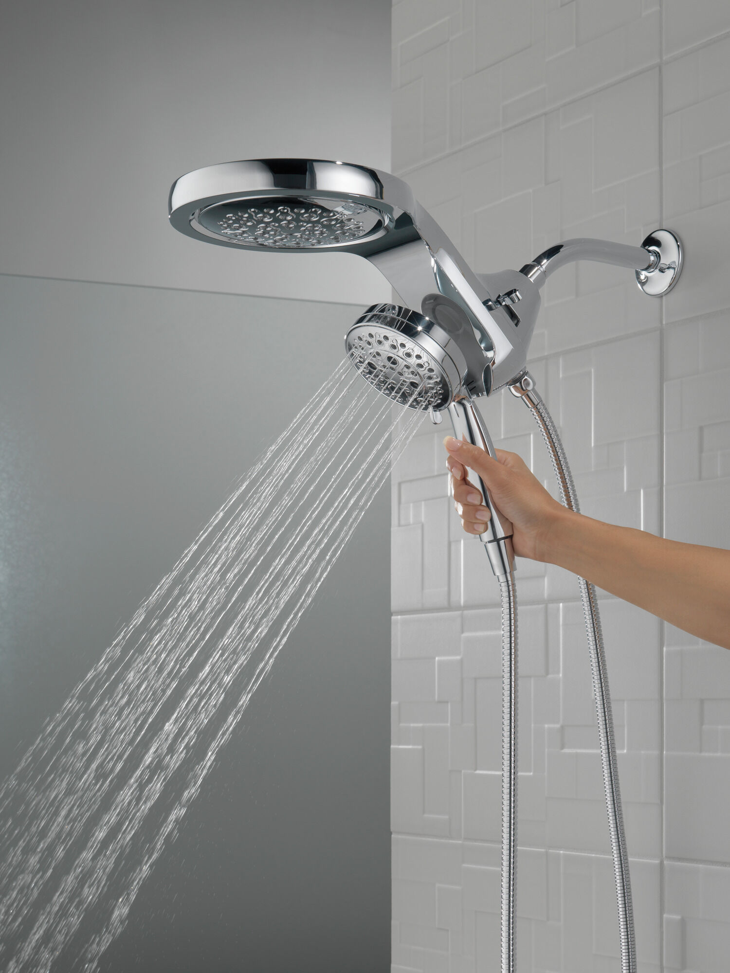 58680-CZ25 HydroRain® H2Okinetic® 5-регулировочная душевая лейка два в одном Delta Faucet Universal Showering Шампанское бронза  - Вид №3